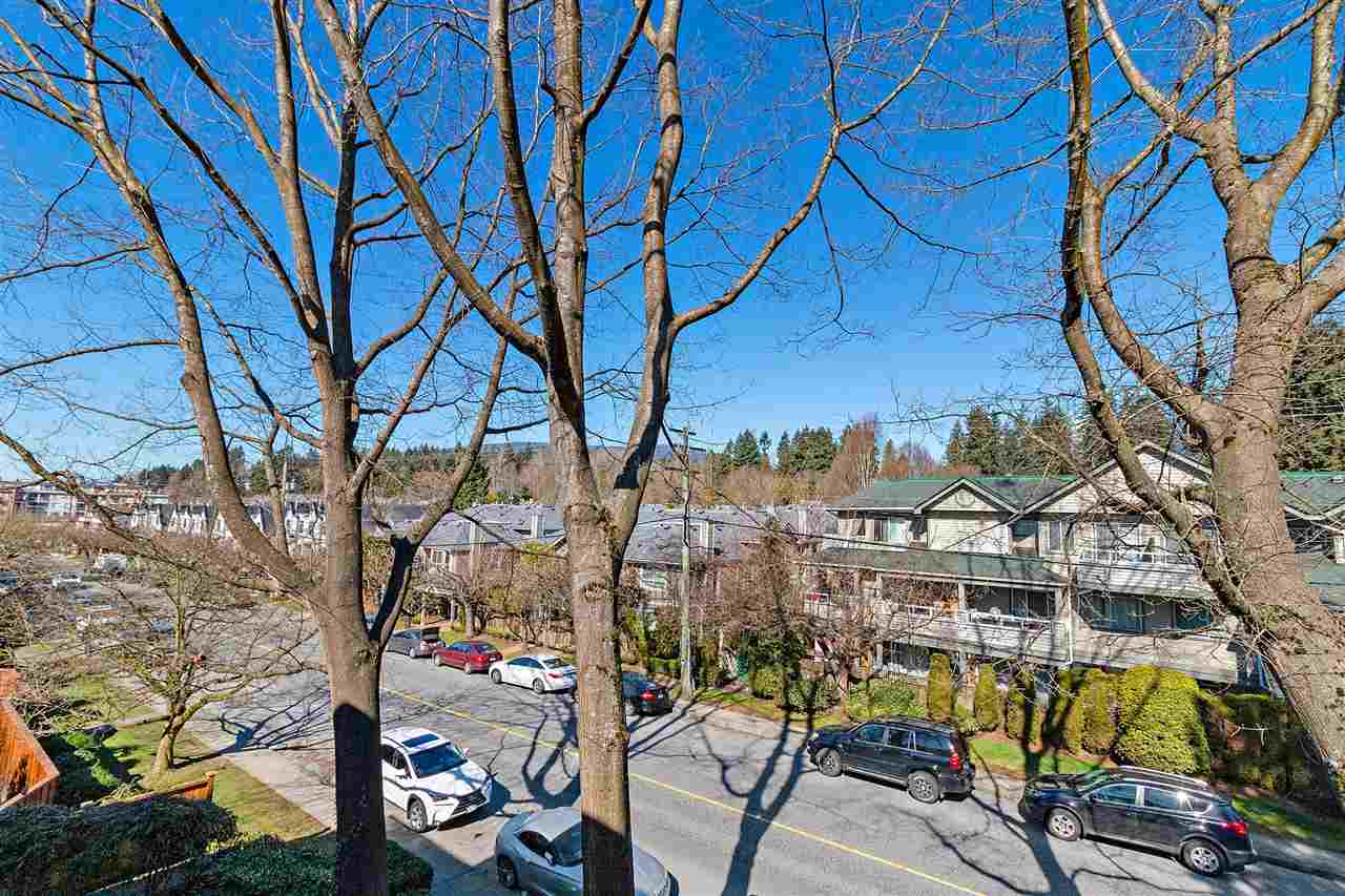 Mosquito Creek Condo for sale: 1 bedroom 663 sq.ft. (Listed 2020-03-24)