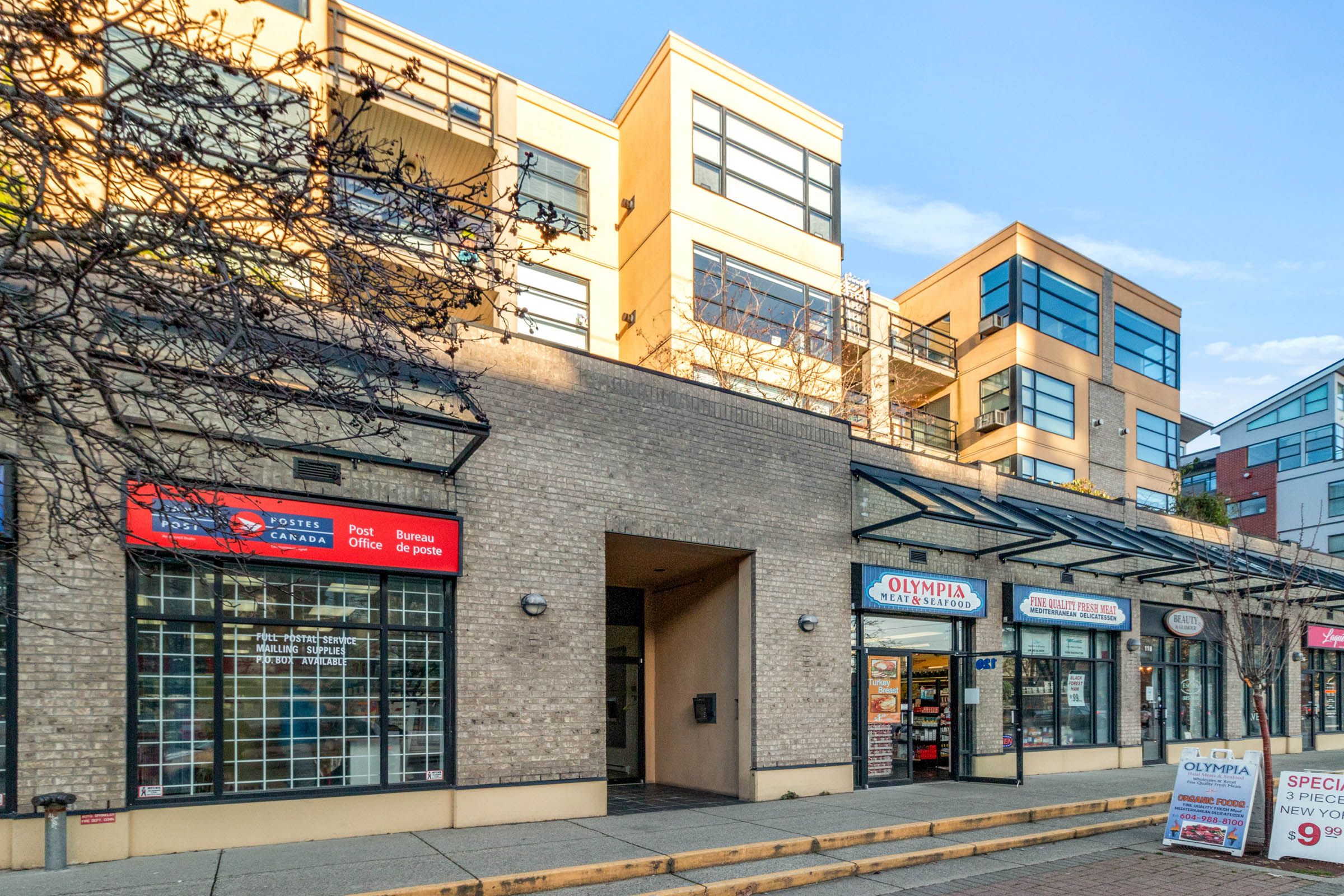 Lower Lonsdale Apartment/Condo for sale: 1 bedroom Stainless Steel Appliances, Granite Countertop, Glass Shower, Hardwood Floors 687 sq.ft. (Listed 2021-02-06)