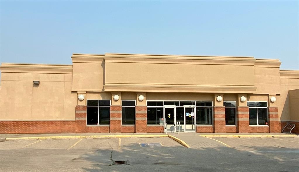 Central High River Retail (Commercial) for sale: (Listed 2021-07-15)