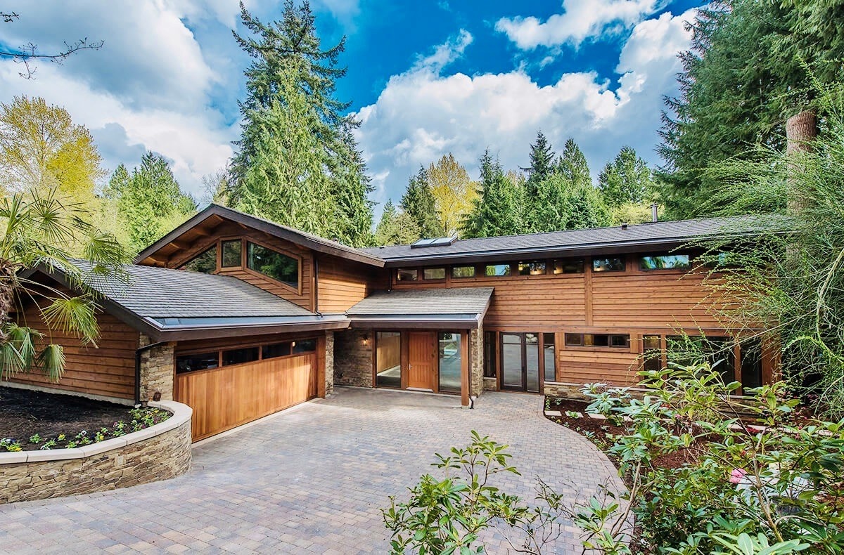 583 Elstree Place, North Vancouver