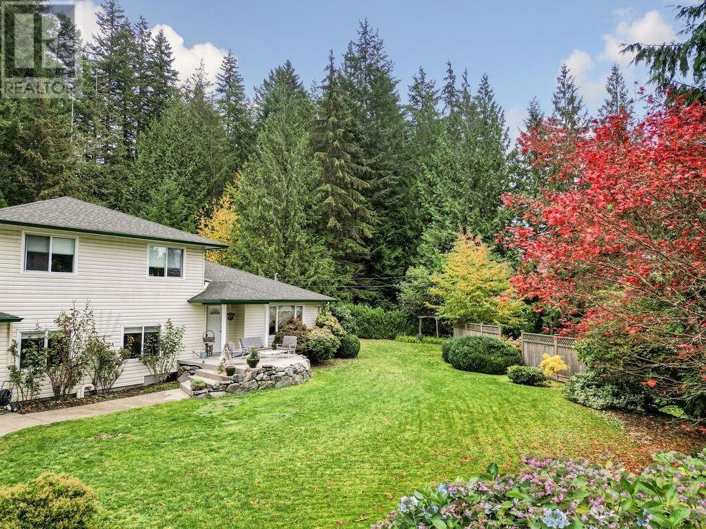 Gibsons & Area Single Family Residence for sale: 3 bedroom 2,350 sq.ft. (Listed 2024-11-11)