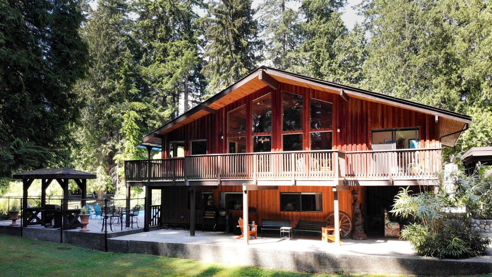 1371 Sunshine Coast Highway