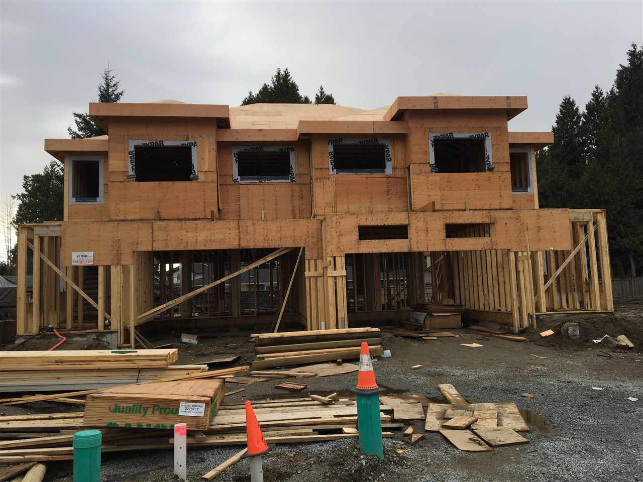 Mid Meadows Duplex for sale:  4 bedroom 2,764 sq.ft. (Listed 2018-03-25)