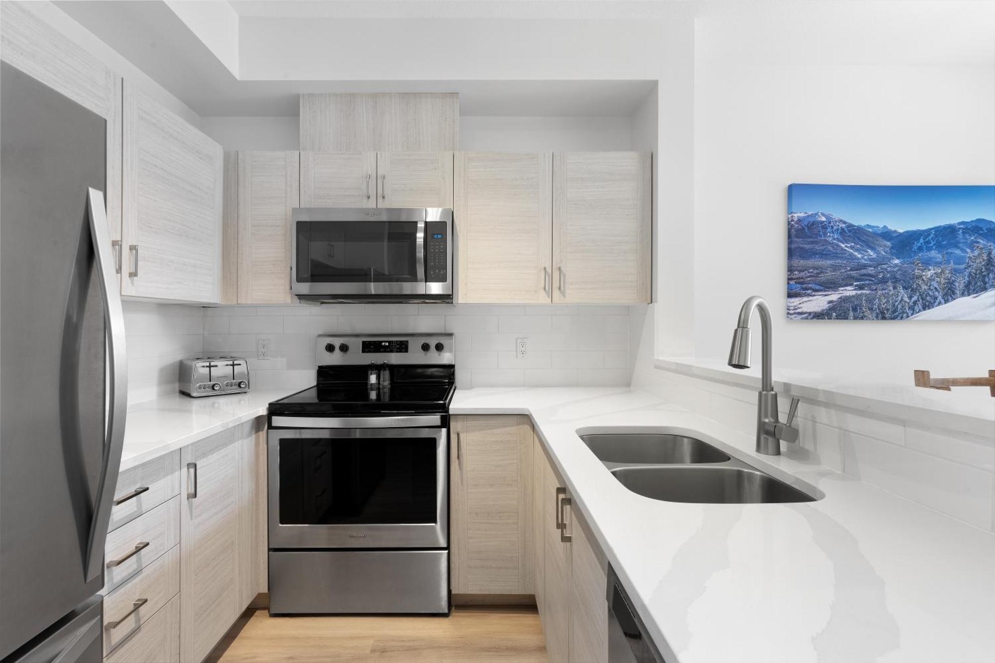 Whistler Village Townhouse for sale:  2 bedroom 970 sq.ft. (Listed 2025-04-09)