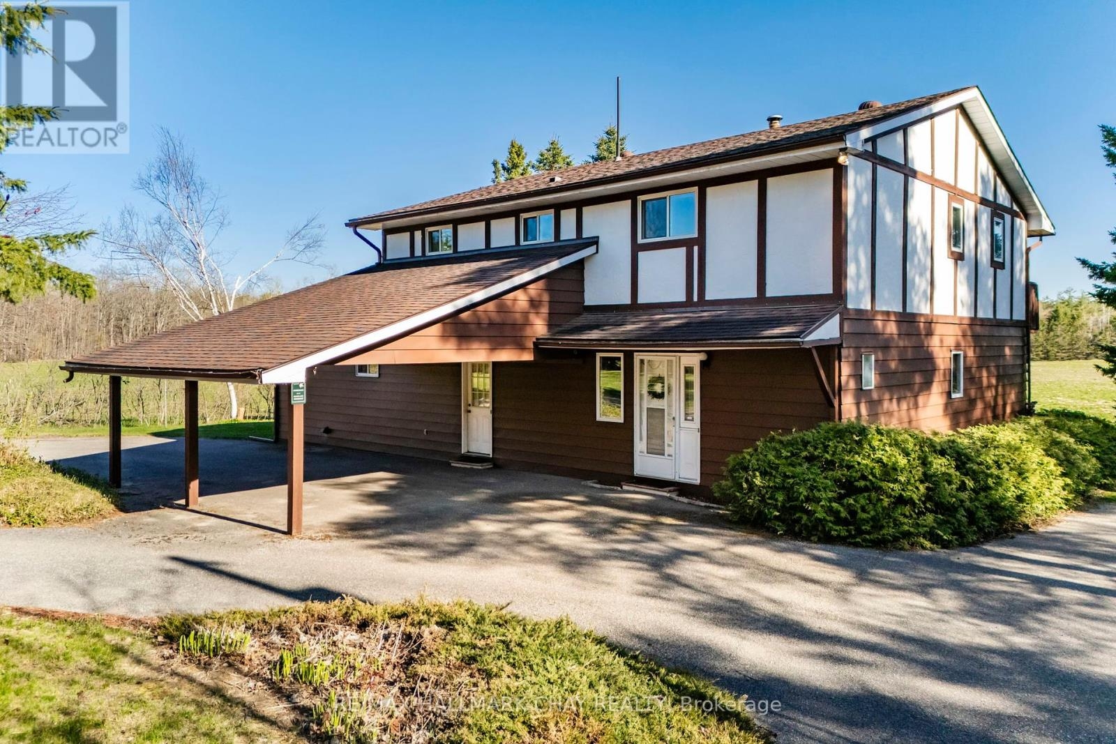 Oro Medonte Agriculture for sale:  4 bedroom 2,000 sq.ft. (Listed 2025-05-15)