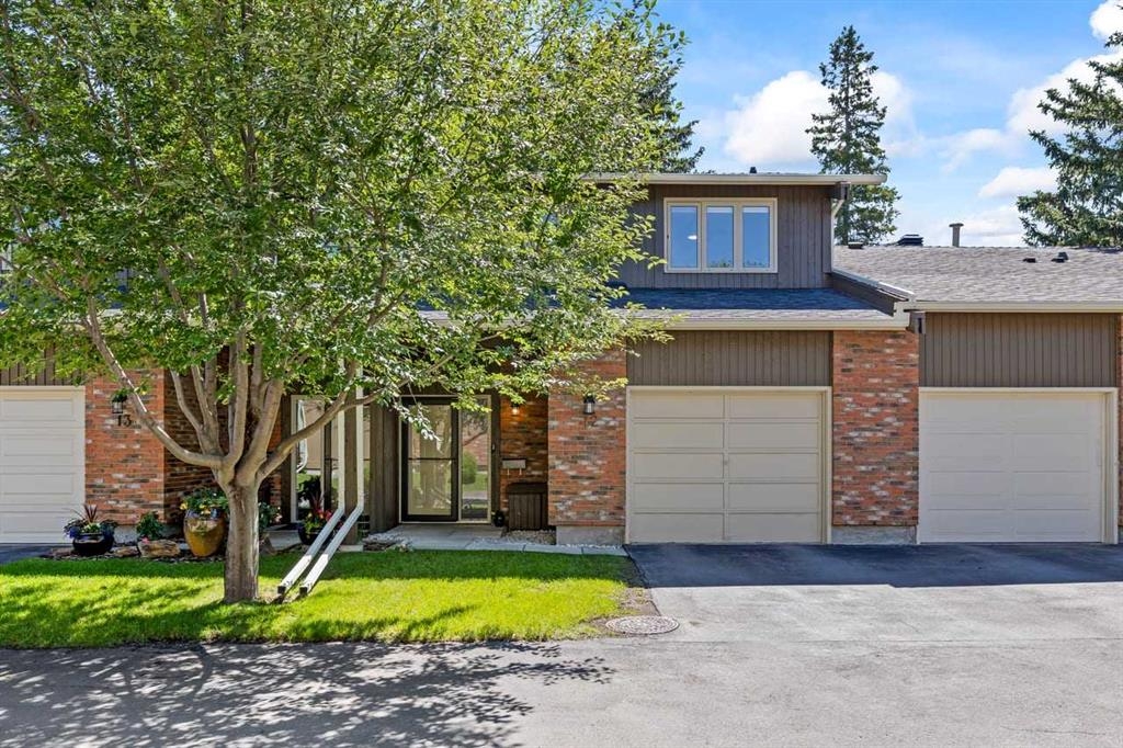 Braeside Row/Townhouse for sale:  3 bedroom 1,350 sq.ft. (Listed 2026-07-09)