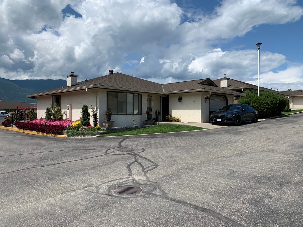 Linda Clarke, Salmon Arm real estate Lot in BareLand Strata, Single