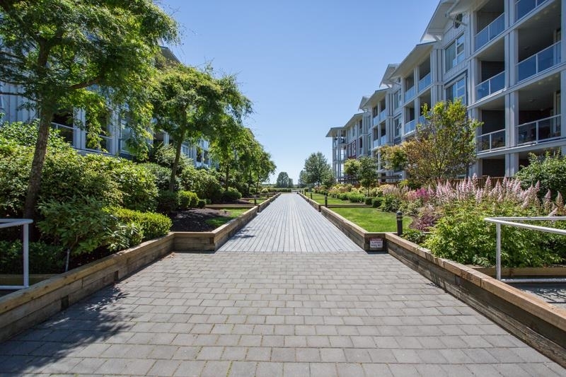 Steveston South Apartment/Condo for sale:  2 bedroom 1,034 sq.ft. (Listed 2026-09-03)