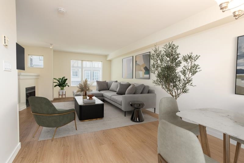 Sullivan Station Townhouse for sale:  2 bedroom 1,210 sq.ft. (Listed 2025-07-09)
