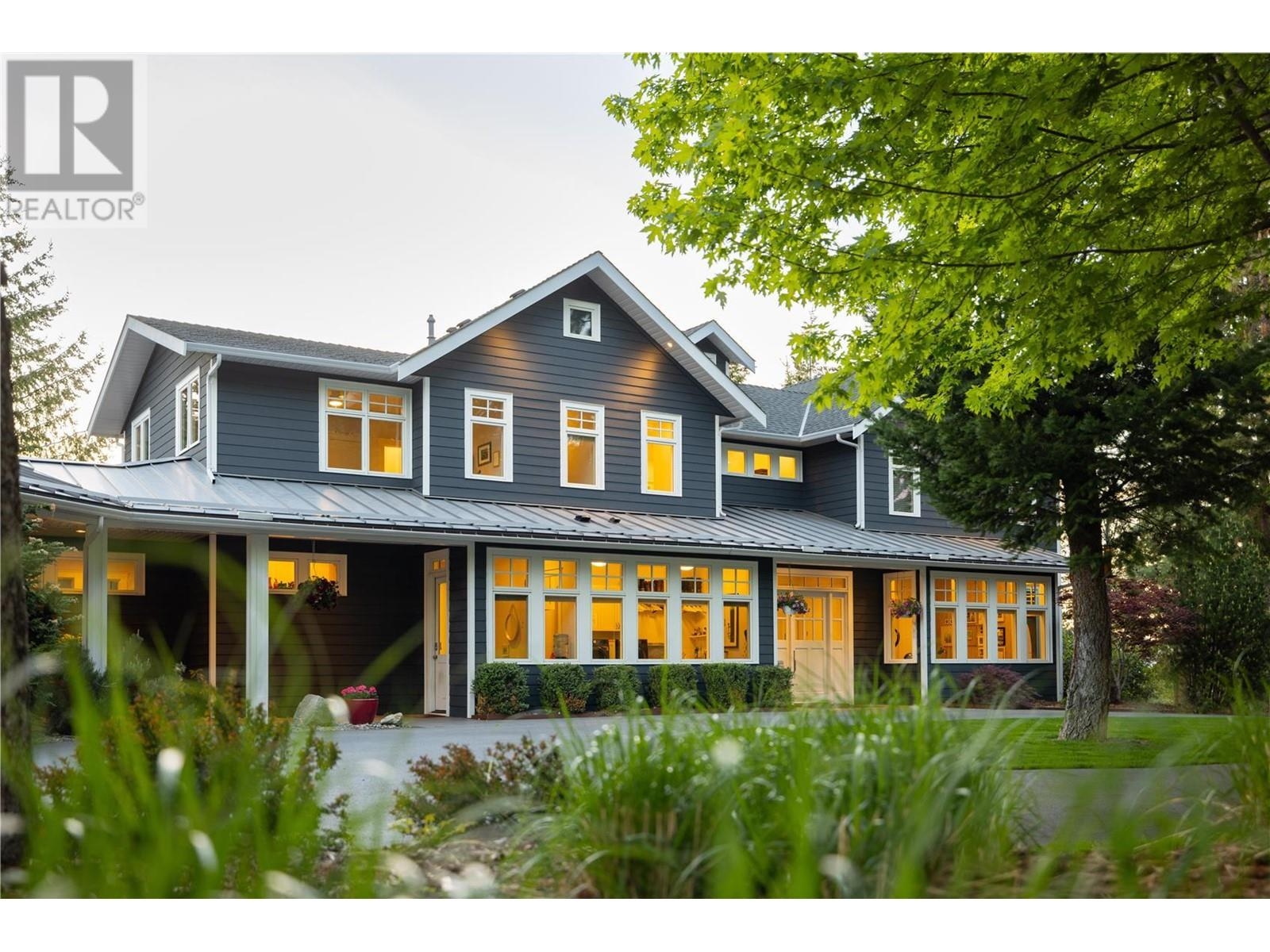 South East Kelowna House for sale: 6 bedroom 6,738 sq.ft. (Listed 2024-08-17)