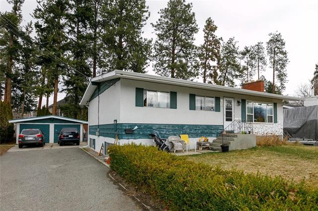 Lower Mission House for sale: 5 bedroom 2,250 sq.ft. (Listed 2022-03-26)