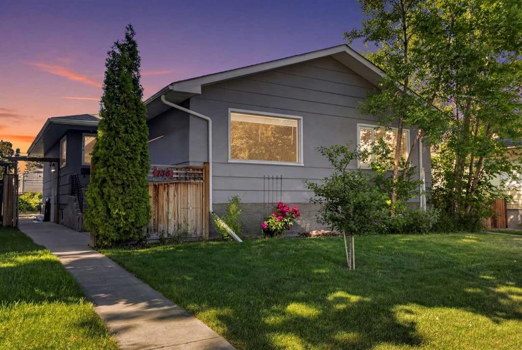 Highland Park Semi Detached (Half Duplex) for sale: 3 bedroom 889.89 sq.ft. (Listed 2026-06-28)
