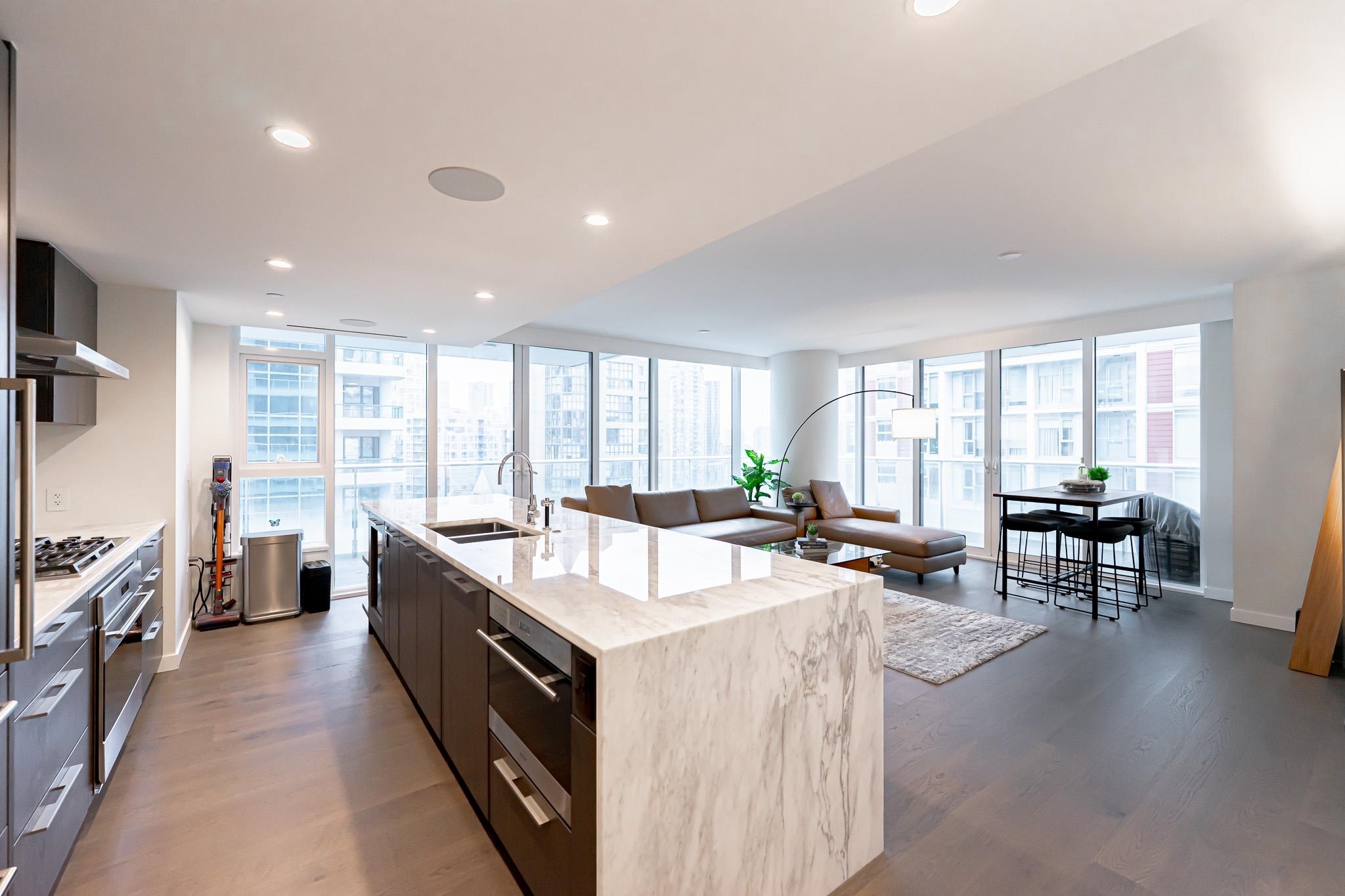 Downtown VW Apartment/Condo for sale:  2 bedroom 1,083 sq.ft. (Listed 2025-10-22)