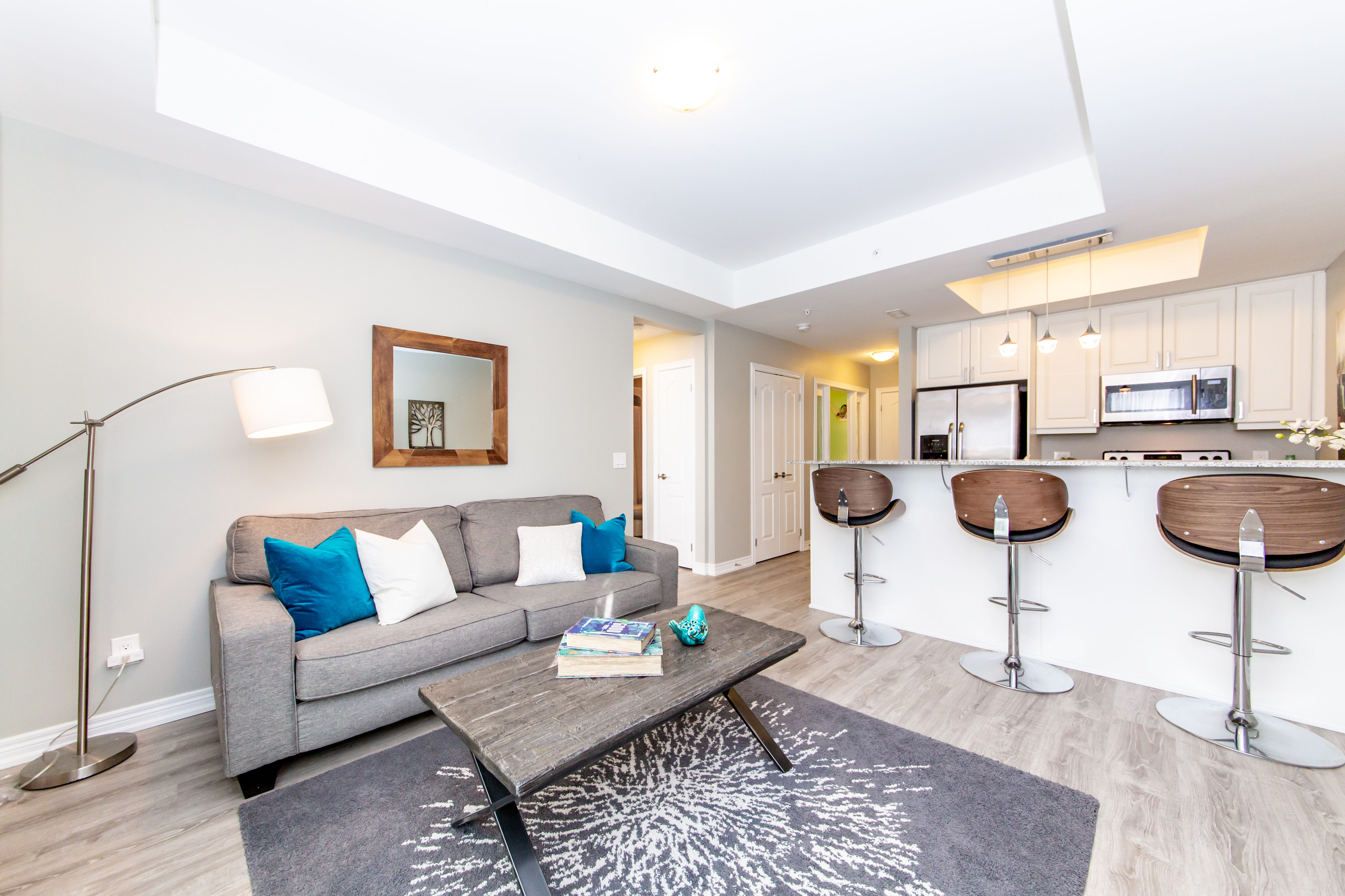 Whitby Shores Condo Apartment for sale 1+1 811 sq.ft. (Listed 20190312)