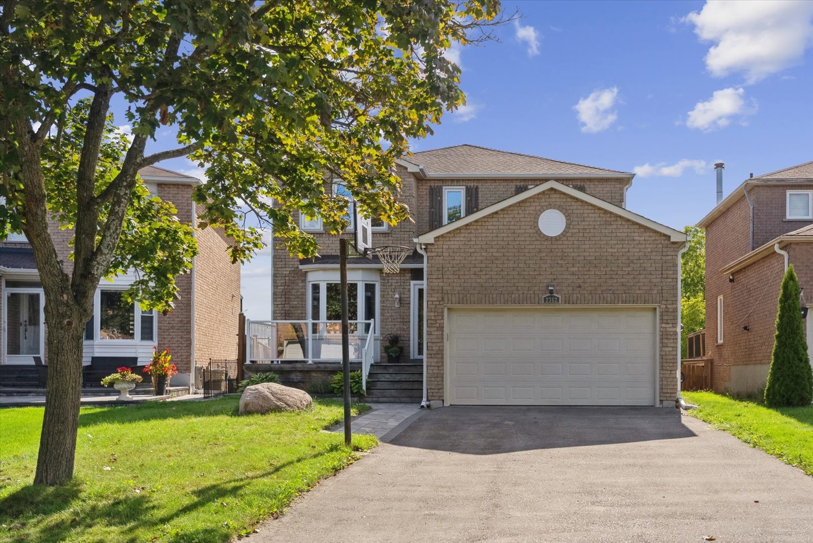 Pickering 2-Storey for sale:  4+1 2,225 sq.ft. (Listed 2025-09-02)