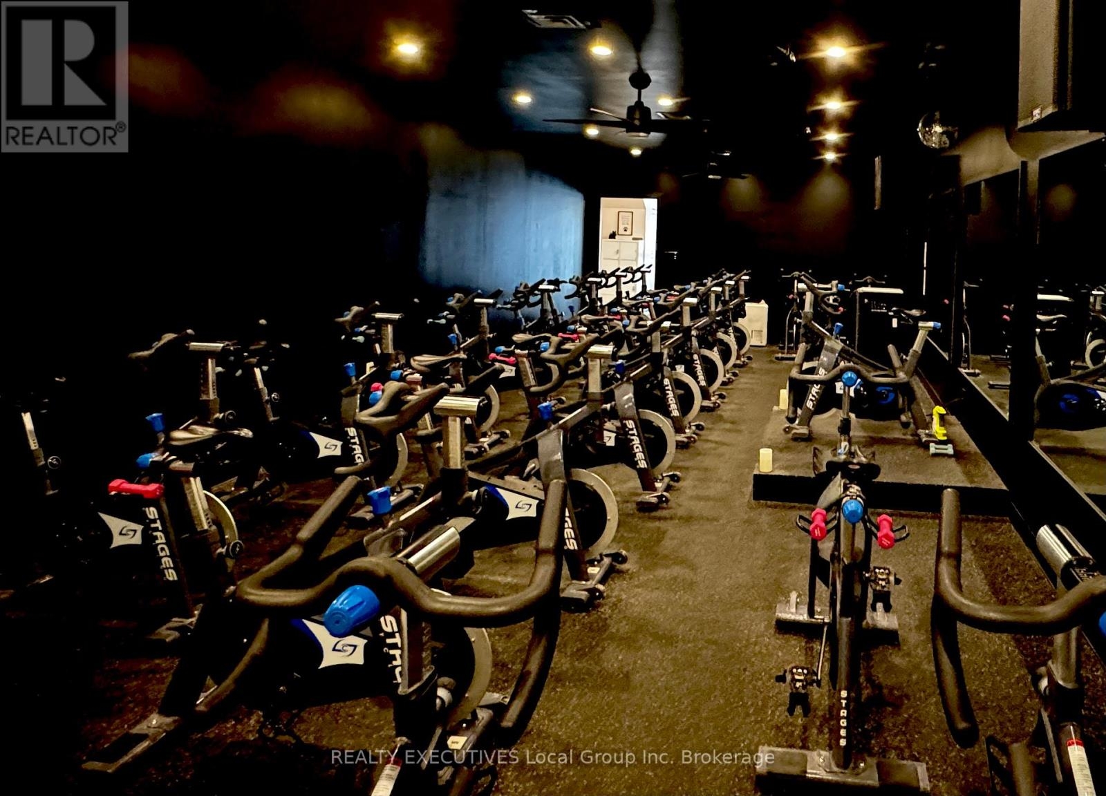 Central Business for sale:   2,452 sq.ft. (Listed 2026-06-02)
