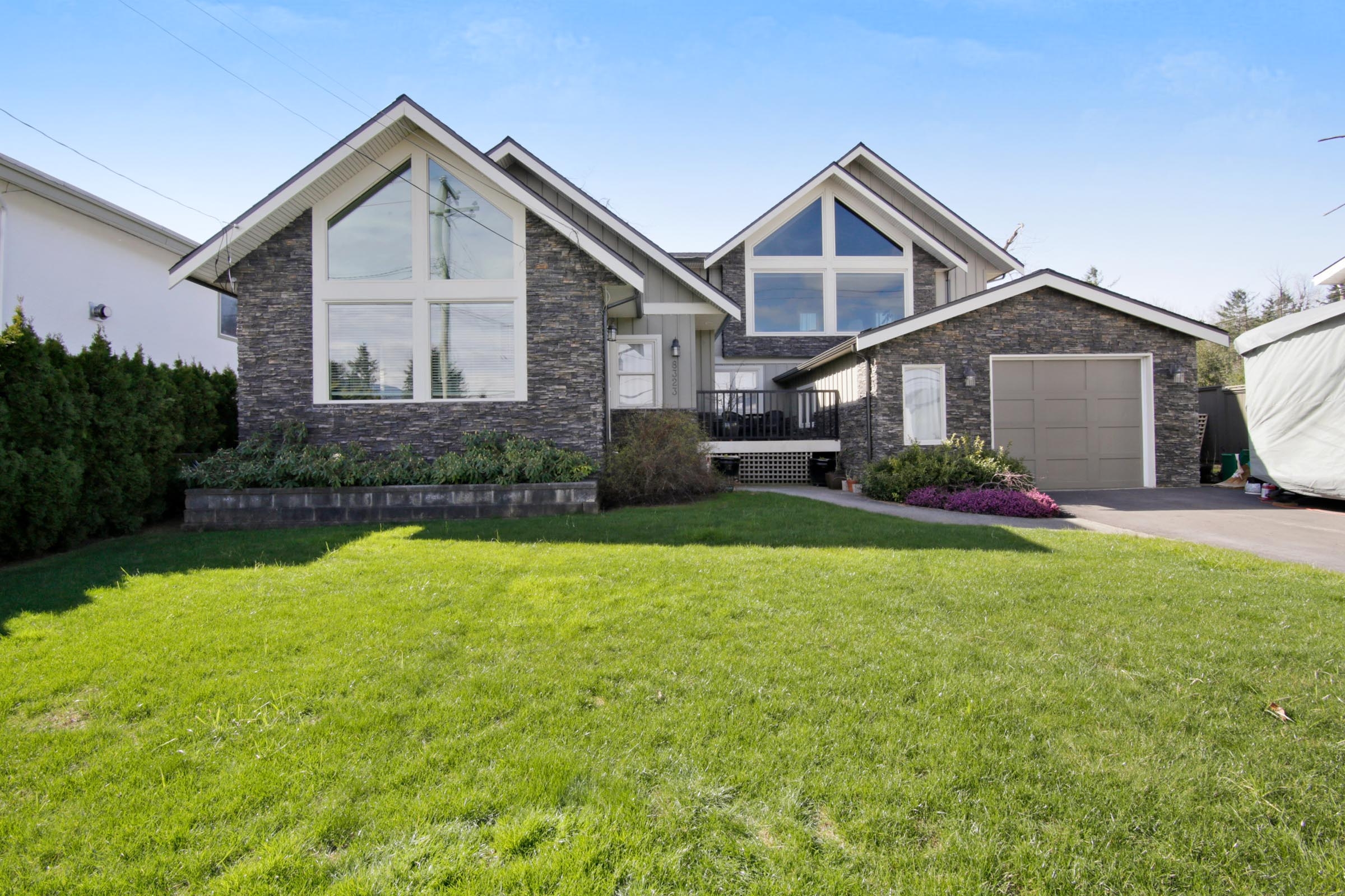 8323 DEWDNEY TRUNK ROAD