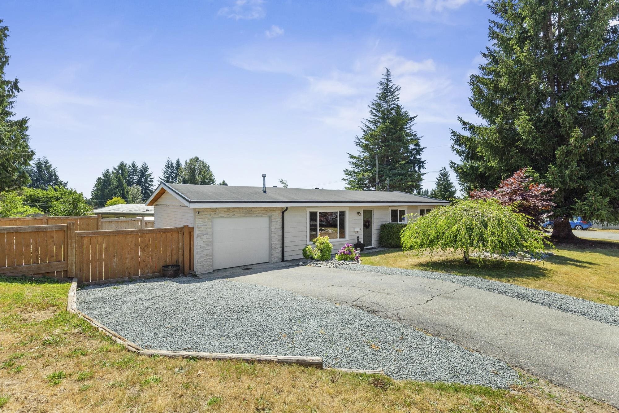 Mission BC Single Family Residence for sale:  3 bedroom 1,008 sq.ft. (Listed 2025-07-29)