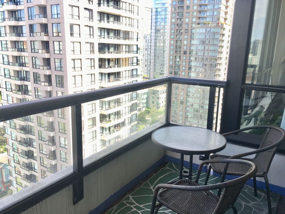 Yaletown Apartment for rent Yaletown Park III 1 bedroom 583 sq.ft