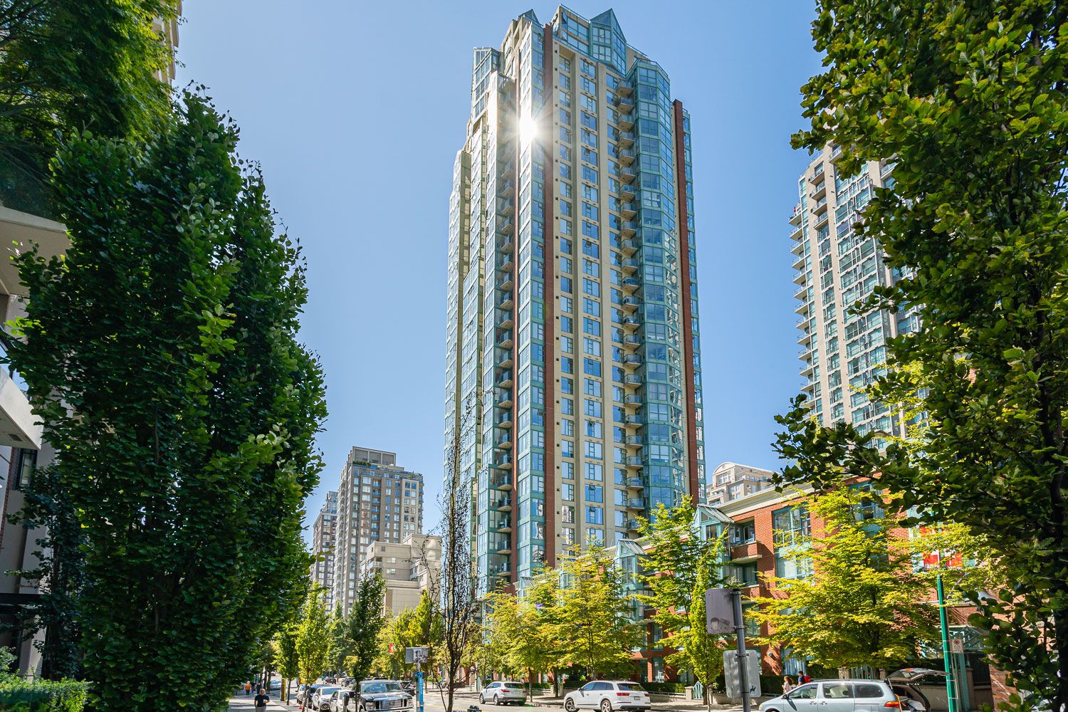 Yaletown Residential for rent: The Pinnacle 2 bedroom 900 sq.ft. (Listed 2020-10-15)