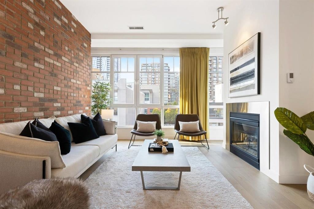 Yaletown Penthouse for sale: The Crandall Building 2 bedroom 1,067 sq.ft. (Listed 2022-11-01)