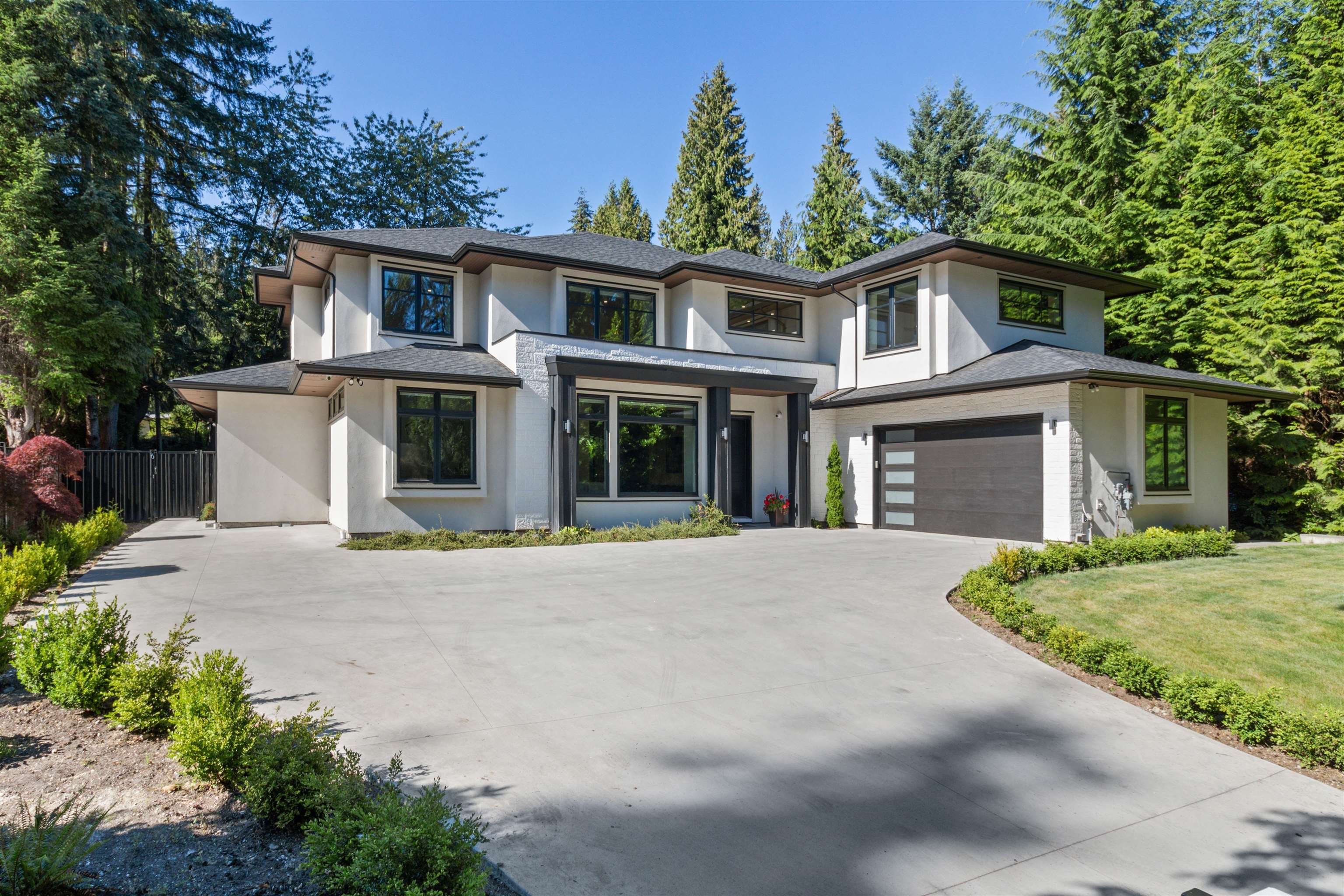 BRITISH PROPERTIES House for sale:  8 bedroom 7,865 sq.ft. (Listed 2025-09-26)