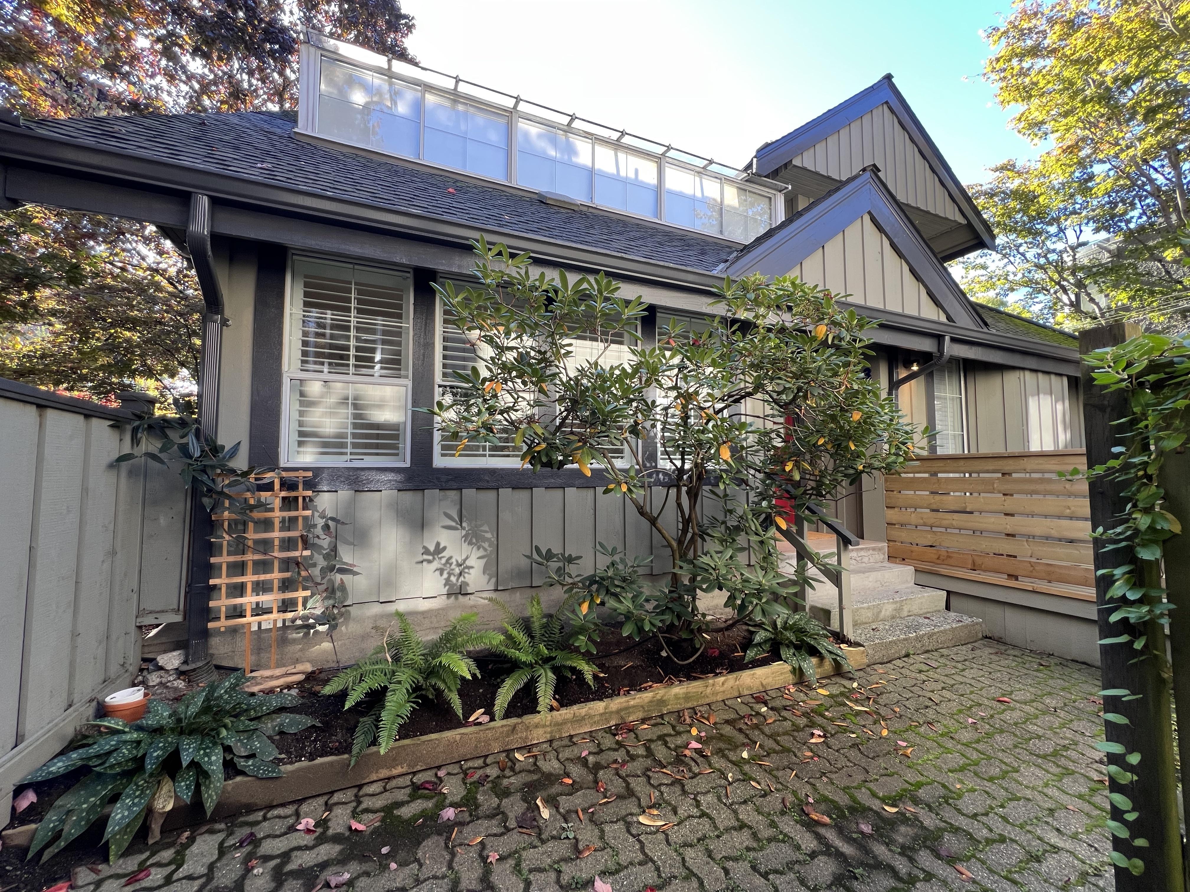 Shaunessy 1/2 Duplex for rent:  2 bedroom 1,188 sq.ft. (Listed 2025-10-15)
