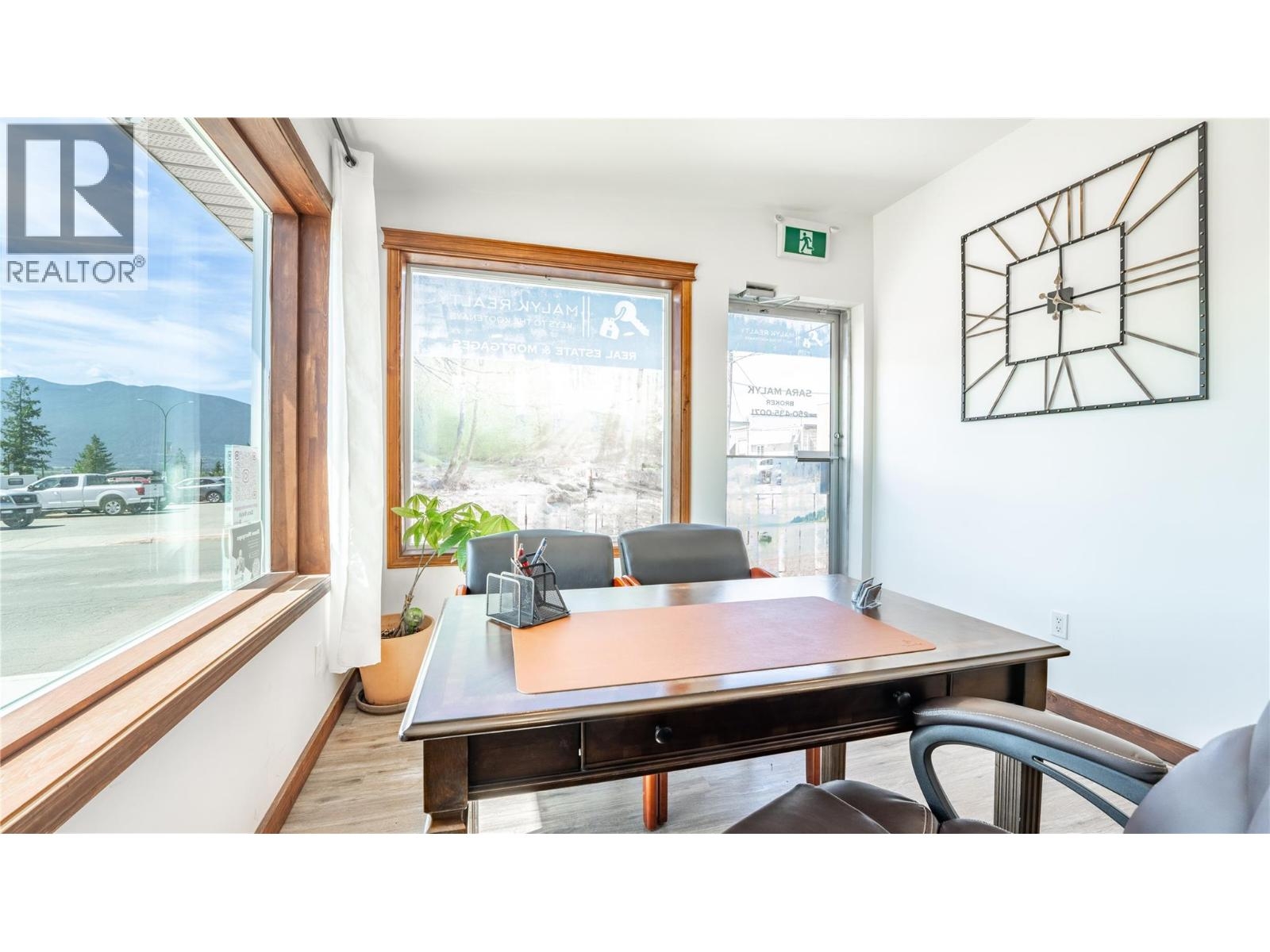 Creston Offices: