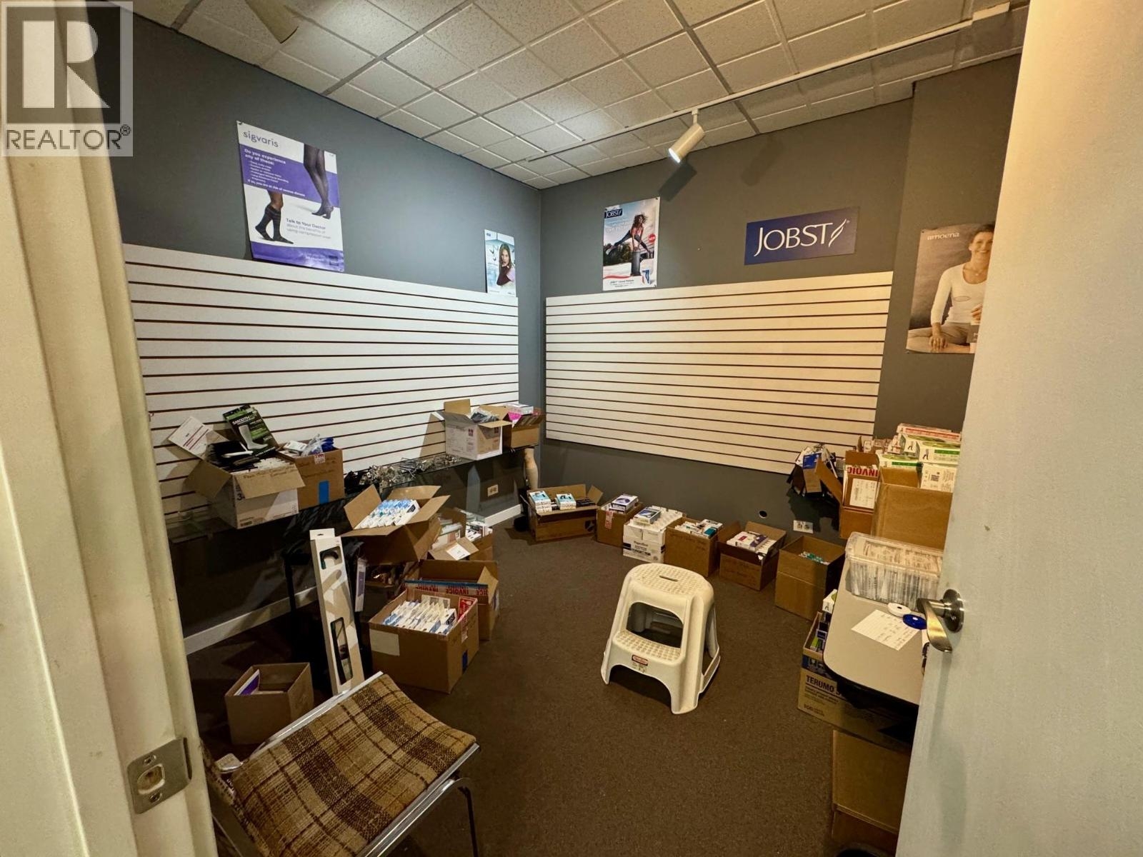 Creston Retail: