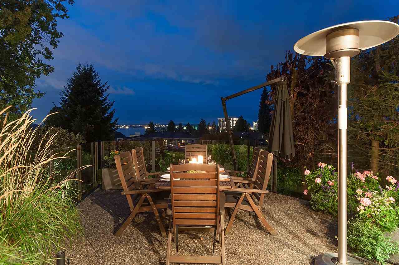 Ambleside House for sale 4 bedroom 2,890 sq.ft. (Listed 20161129)