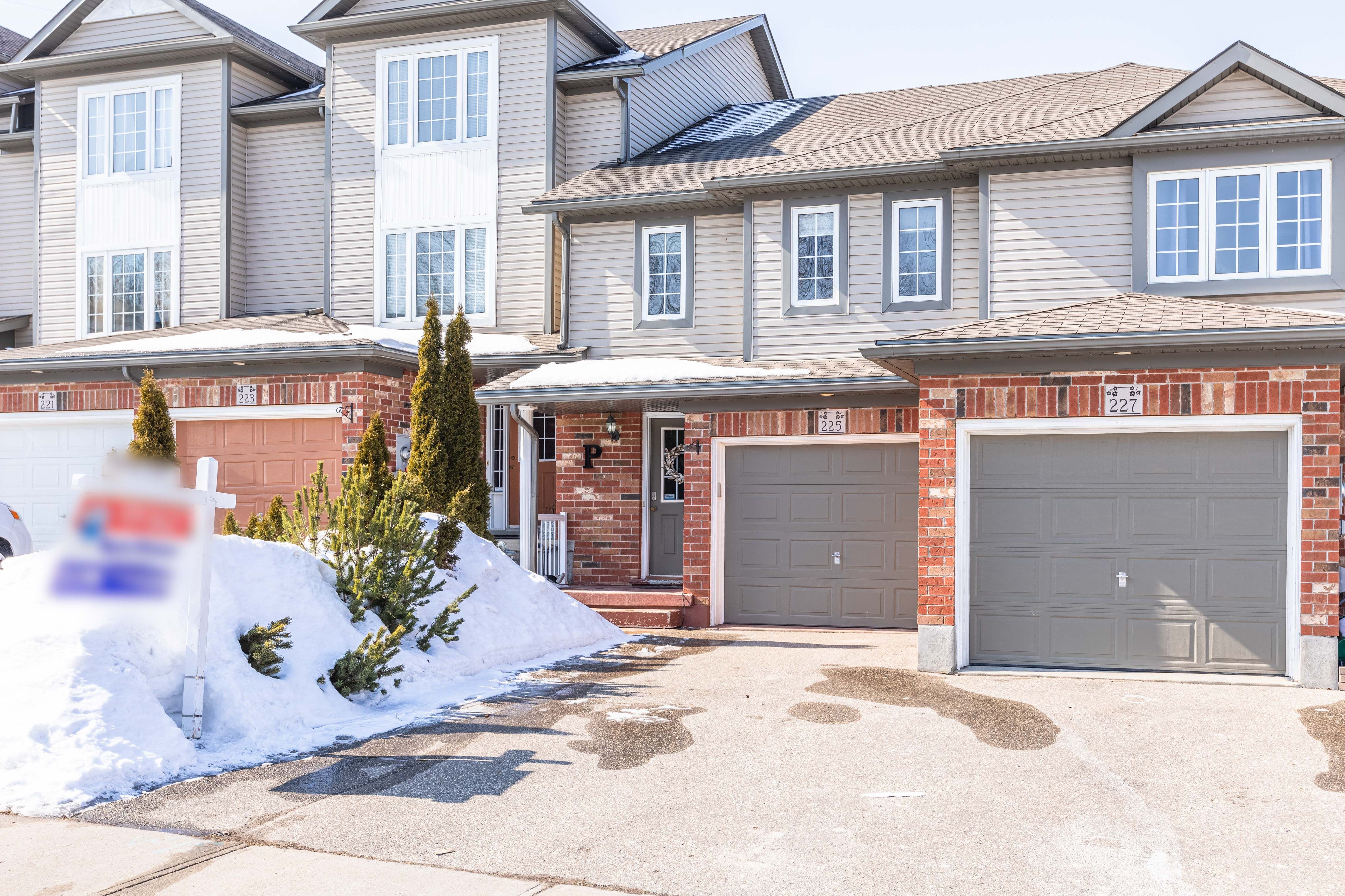 ACTIVA Townhouse for sale: 3 bedroom (Listed 2021-03-03)