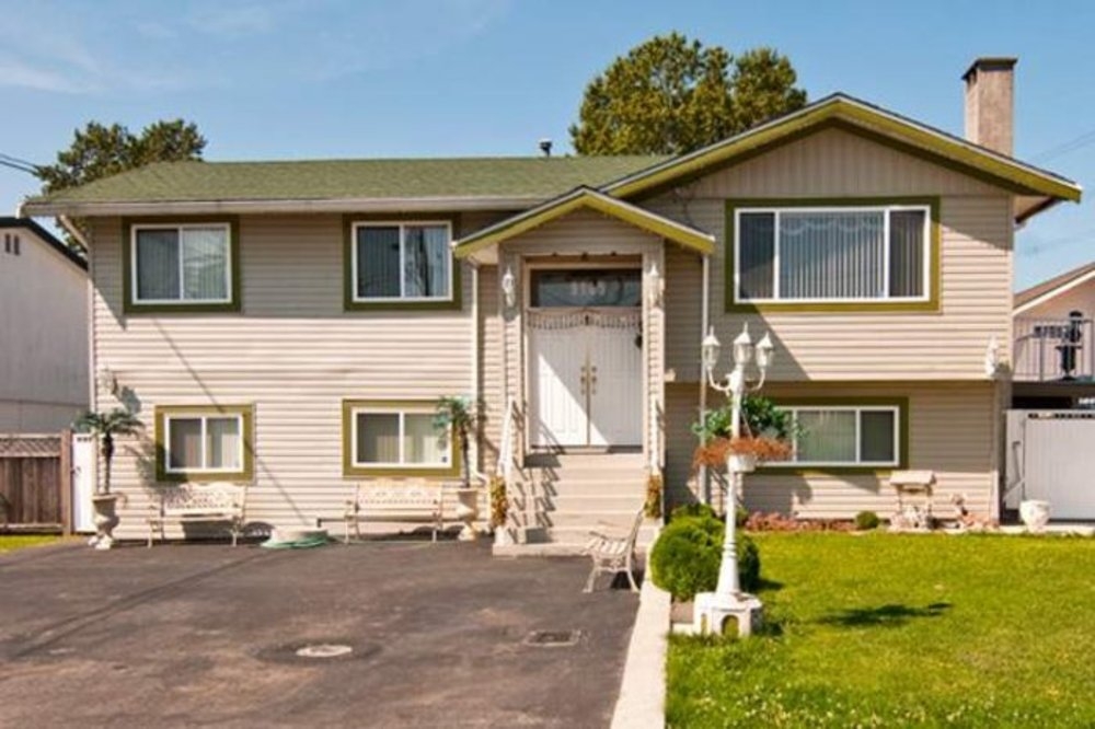 Surrey House:  5 bedroom
