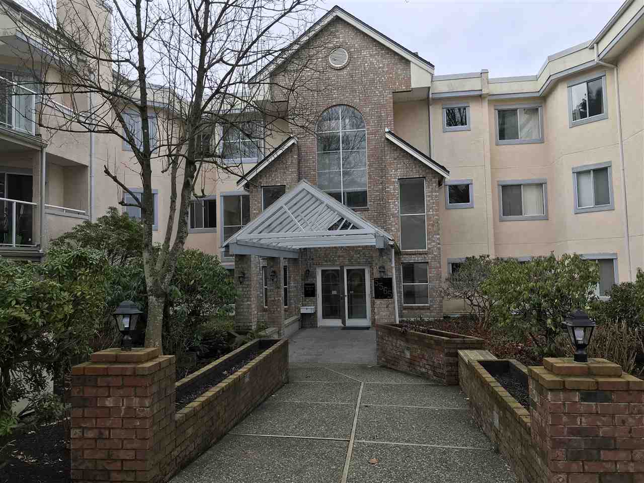 Central Park BS Condo for sale:  2 bedroom 1,164 sq.ft. (Listed 2019-07-22)