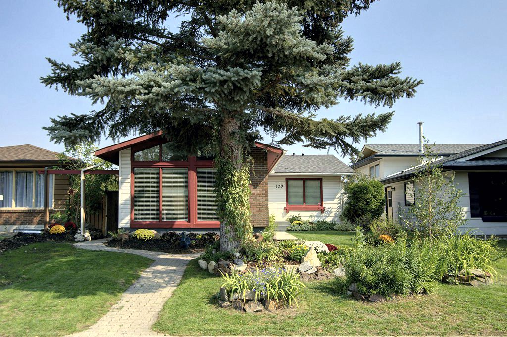 Midnapore House for sale:  4 bedroom 1,158 sq.ft. (Listed 2018-09-10)