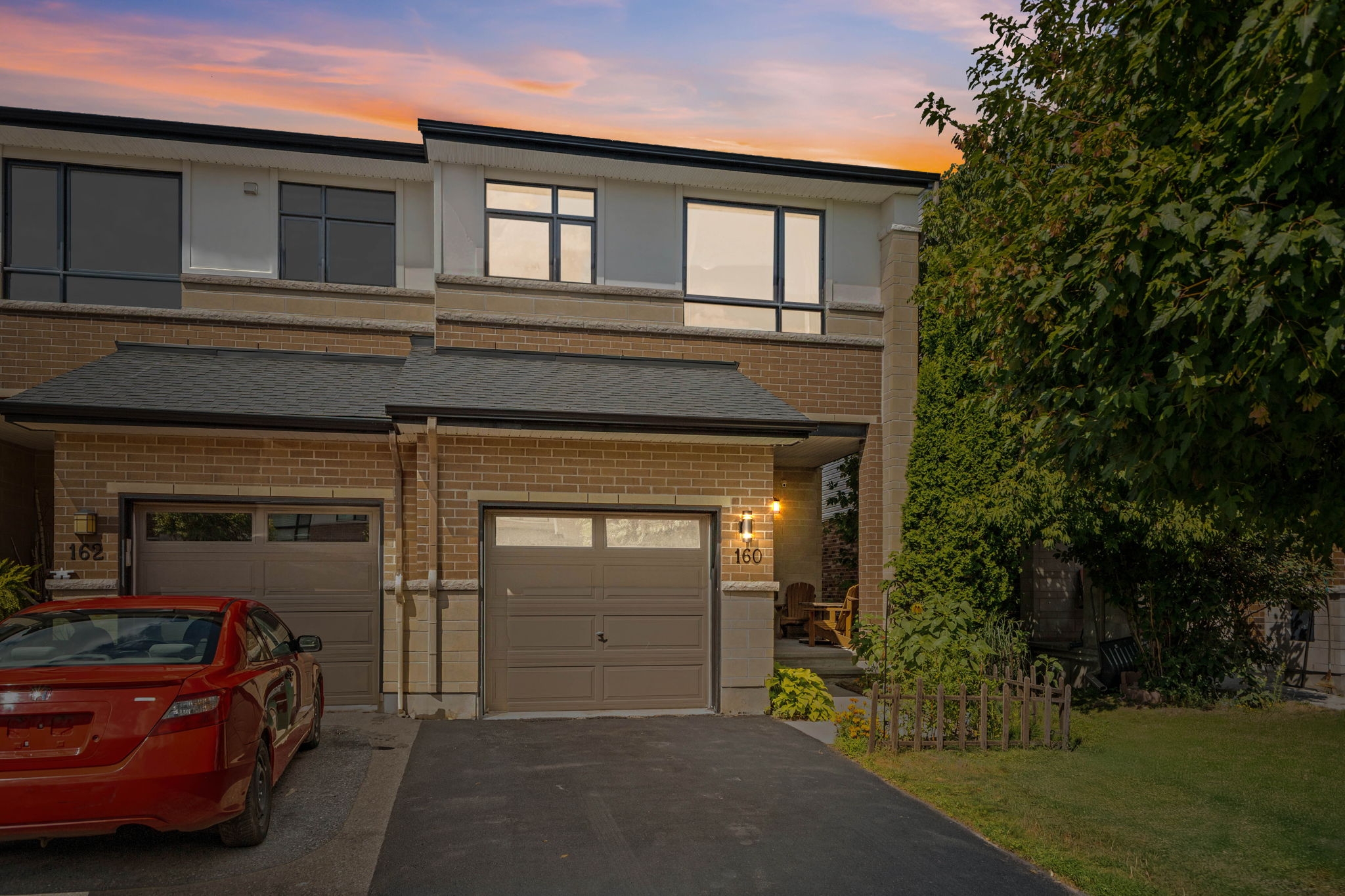 Ottawa Row Unit for sale:  3 bedroom  (Listed 2025-08-07)