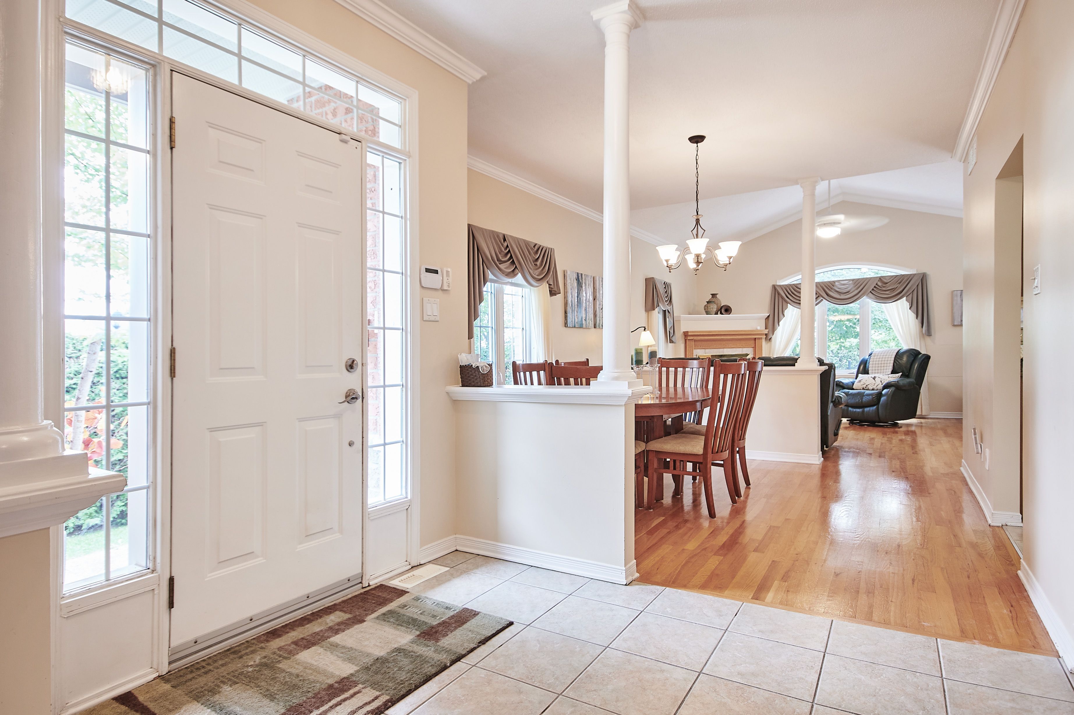 Kanata Lakes Bungalow for sale Tweedsmuir on the Park 2 bedroom Granite Countertop, Hardwood