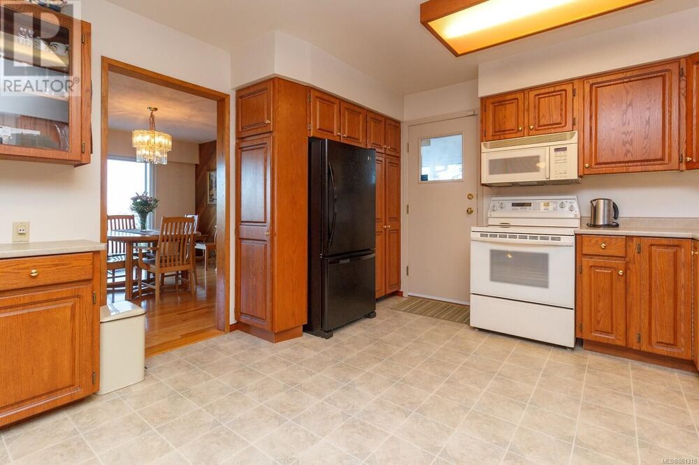 Colwood House for sale 4 bedroom 2,912 sq.ft. (Listed 20201204)