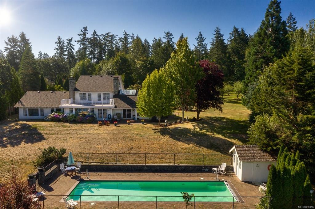 North Saanich  Single Family Detached for sale:  4 bedroom  (Listed 2020-08-05)