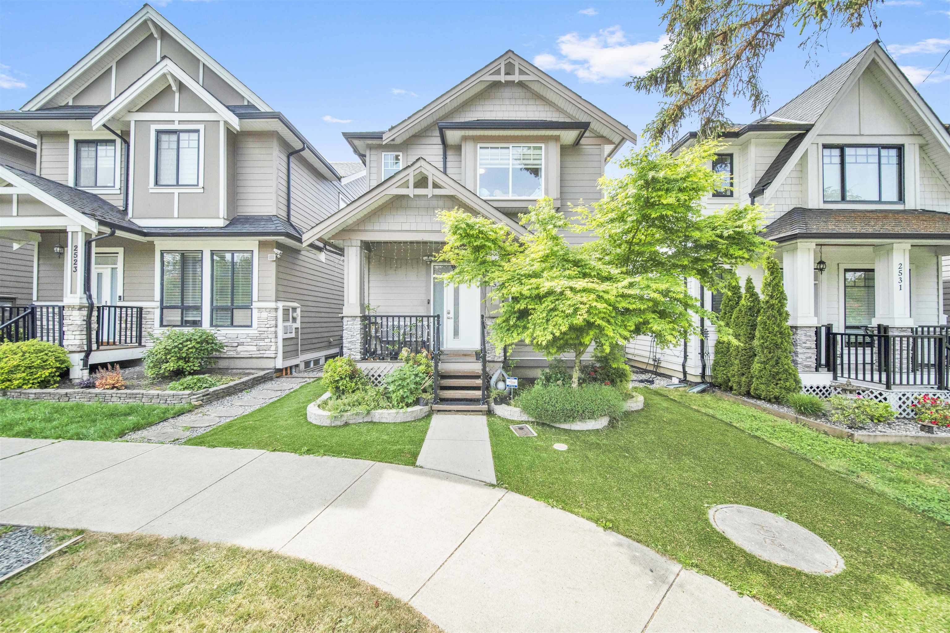 Grandview Surrey Single Family Residence for sale: 5 bedroom 2,928 sq.ft. (Listed 2026-05-12)