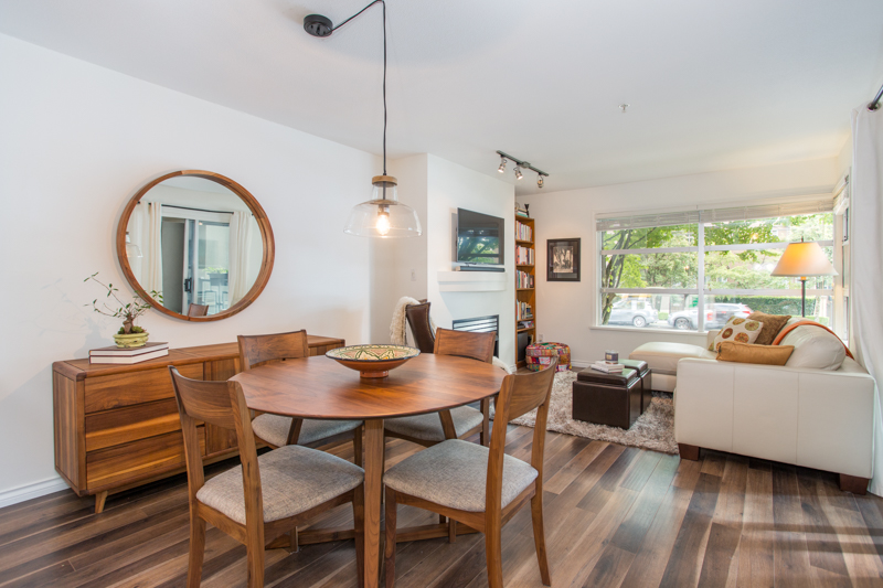 Kitsilano Condo for sale:  2 bedroom 873 sq.ft. (Listed 2018-09-04)