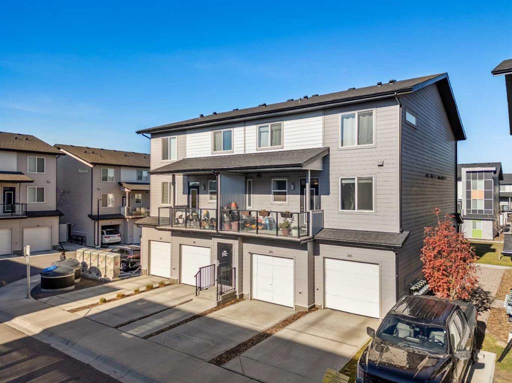 Redstone Row/Townhouse for sale:  2 bedroom 1,053.87 sq.ft. (Listed 2024-11-01)