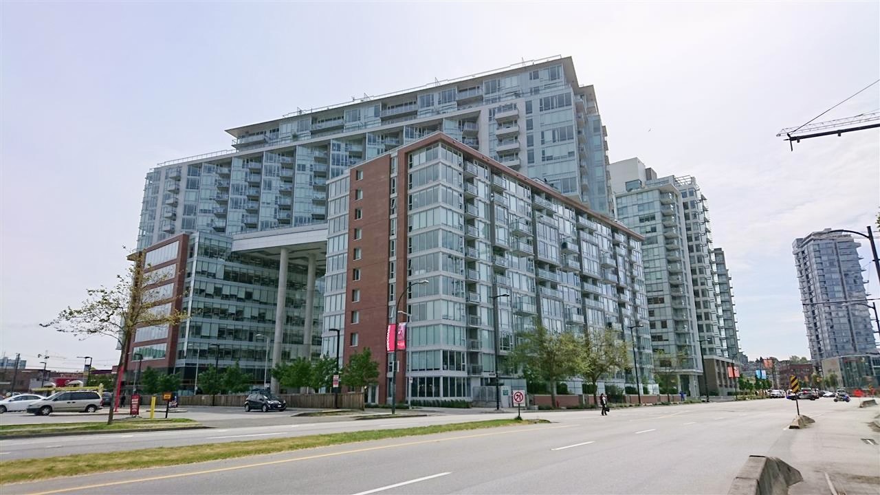 Olympic Village Condo for rent Central 1+den 650 sq.ft. (Listed 2022