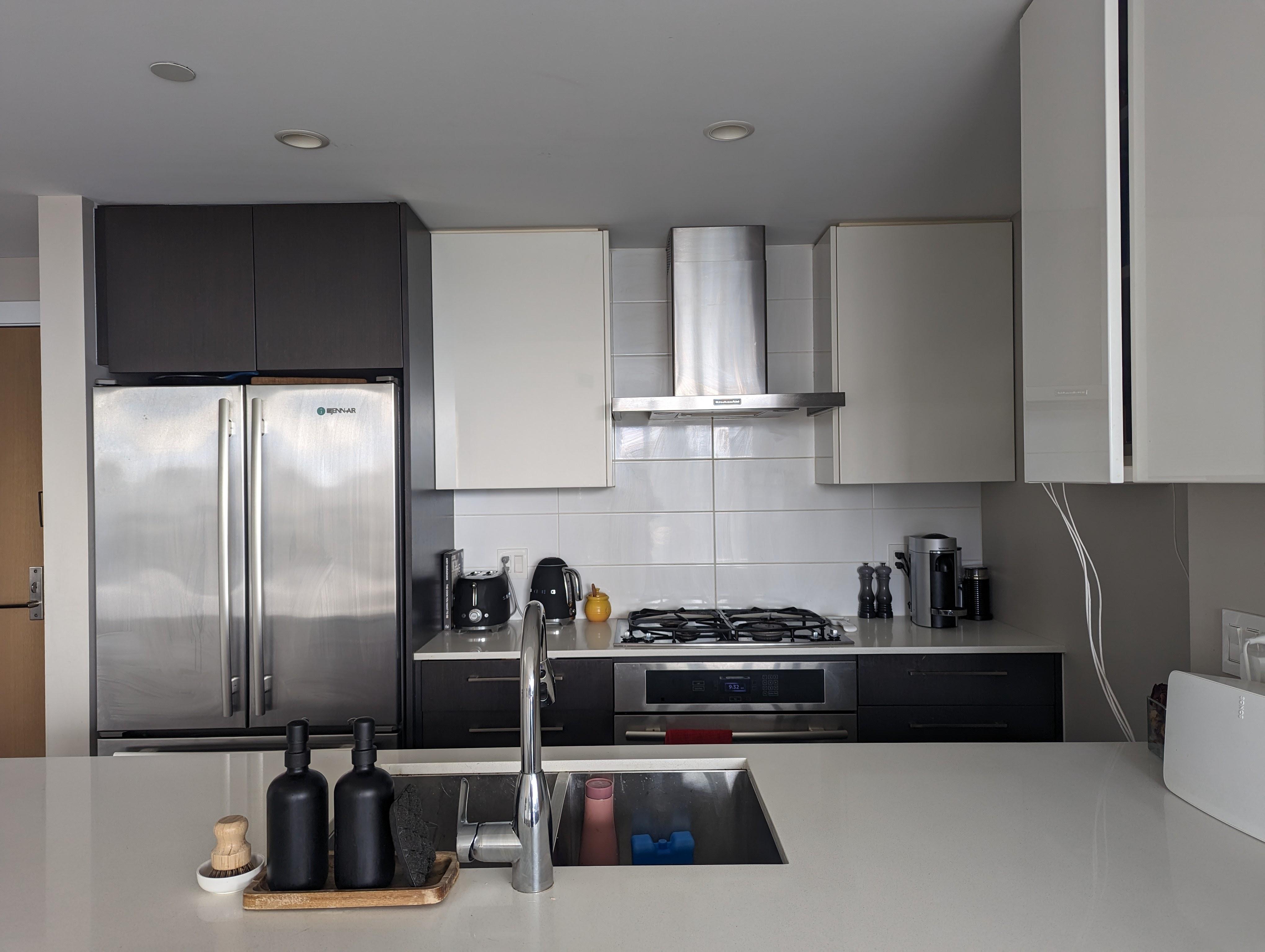 Olympic Village Condo for rent Central 1 bedroom 625 sq.ft. (Listed