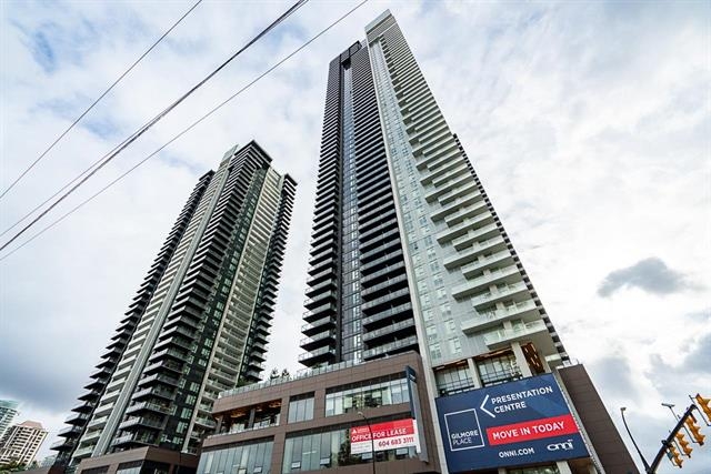 Brentwood Park Apartment for sale: Gilmore Place [Tower 2] 2 bedroom  Tile Backsplash 875 sq.ft. (Listed 2026-08-25)