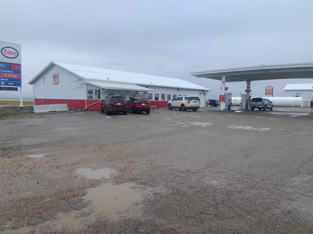 Sheryl Leskiw, TheCarWashGirl, Calgary real estate Gas Station, Car