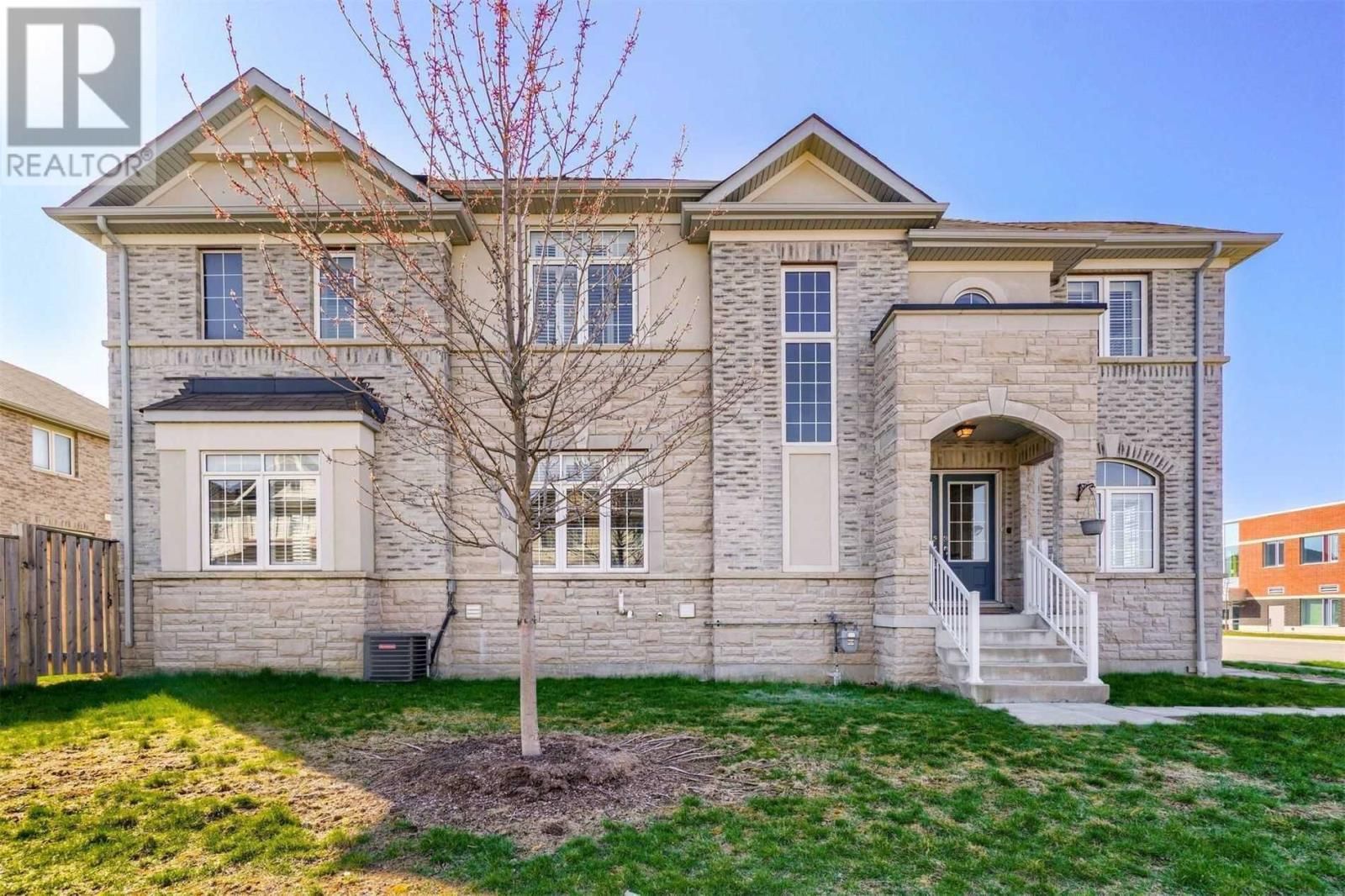 Ajax House for sale:  5 bedroom  (Listed 2021-05-21)