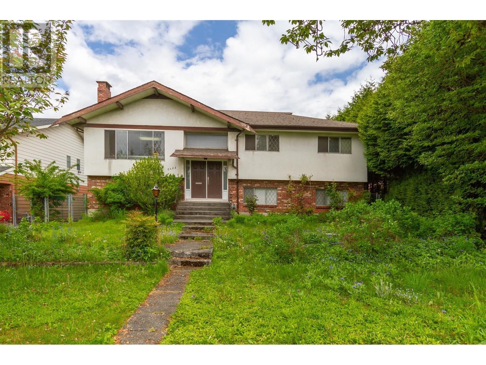 Parkcrest Single Family Residence for sale:  3 bedroom 2,737 sq.ft. (Listed 2025-05-12)