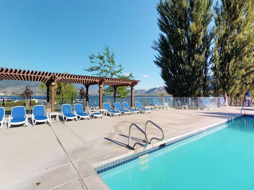 OSOYOOS Apartment for sale CASA DEL LAGO 1 bedroom 712 sq.ft. (Listed