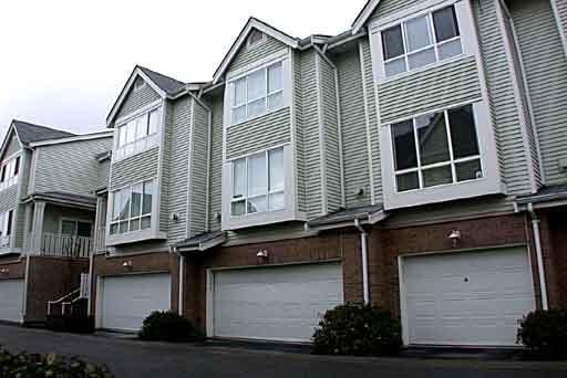 Fraserview Townhouse for sale:  3 bedroom 1,200 sq.ft.