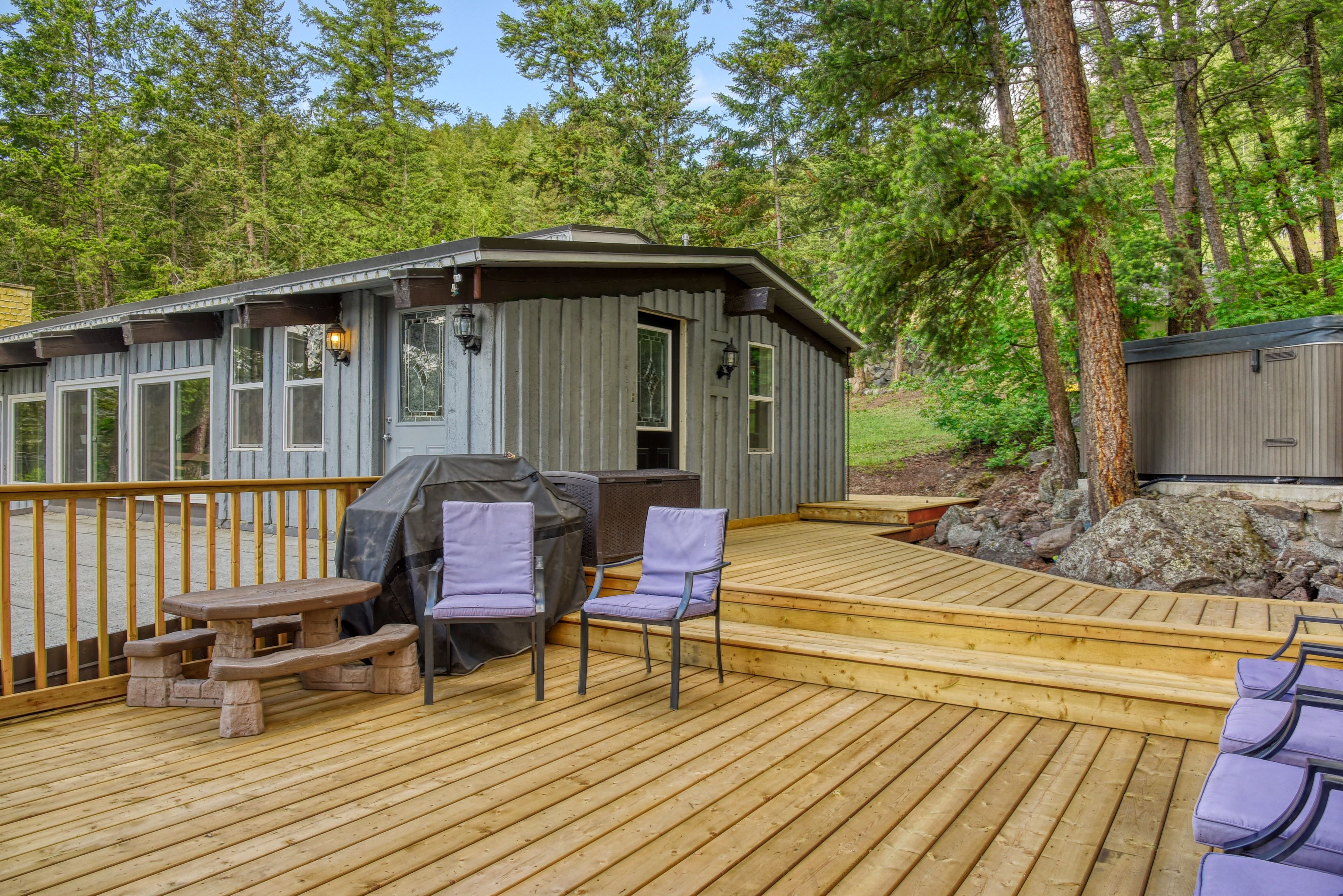 Williams Lake House with Acreage for sale 4 bedroom 2,840 sq.ft